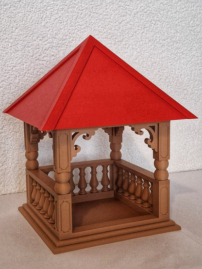 Vogel Futterhaus im Barock-Stiel