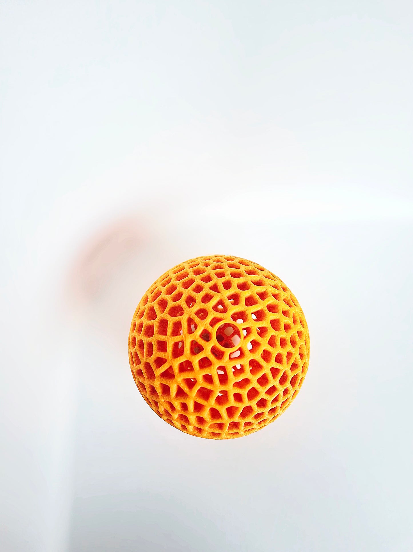 Voronoi-Leckerli-Ball für Katzen