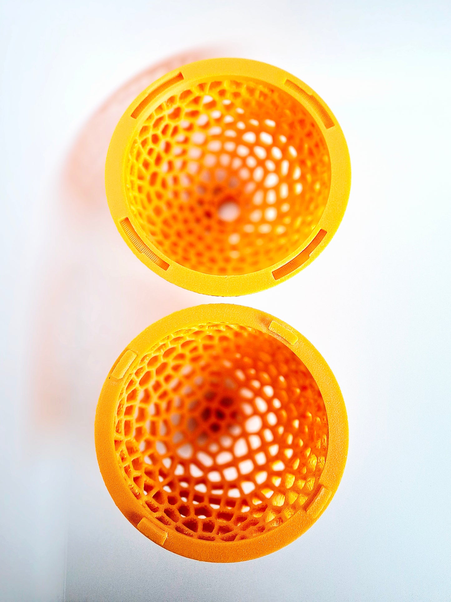 Voronoi-Leckerli-Ball für Katzen
